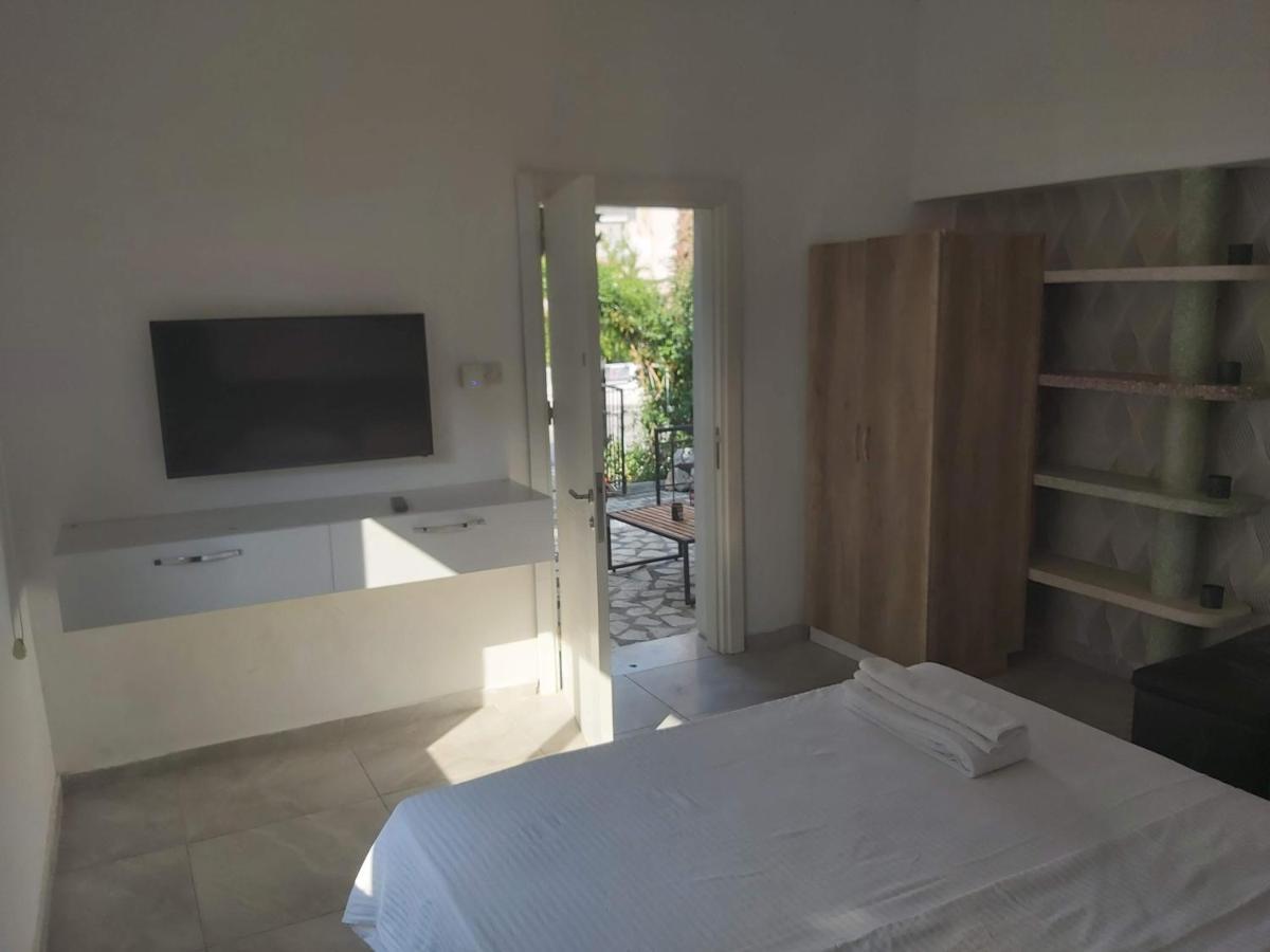 Compact Home Nicosia Exterior photo