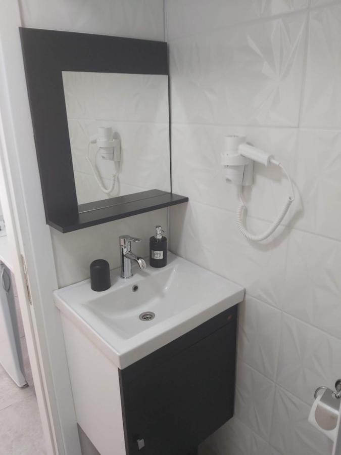 Compact Home Nicosia Exterior photo