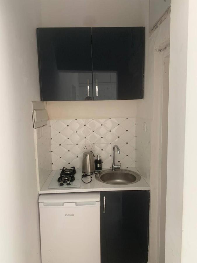 Compact Home Nicosia Exterior photo
