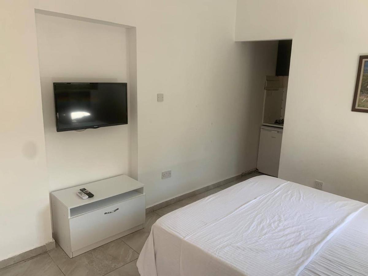 Compact Home Nicosia Exterior photo